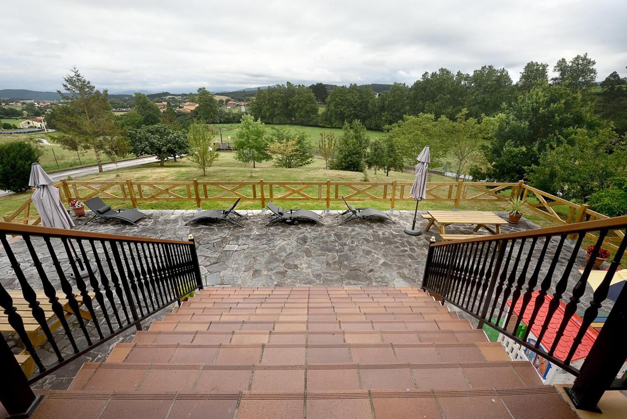 Los Avellanos De Santillana Queveda Extérieur photo